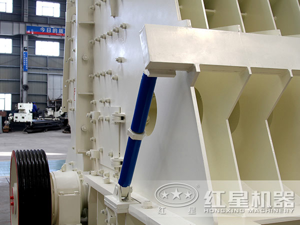 想要高產(chǎn)穩(wěn)產(chǎn)優(yōu)產(chǎn)——選擇反擊式破碎機(jī)，演繹一出破碎好戲