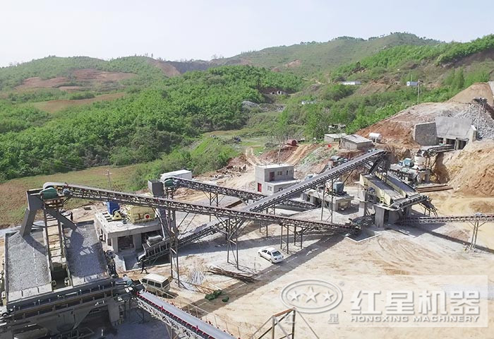 廢棄混凝土粉碎生產(chǎn)線現(xiàn)場 廢棄混凝土粉碎生產(chǎn)線現(xiàn)場