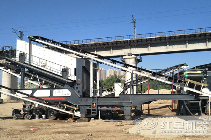 振動篩沙機(jī)還是可移動的好，流動作業(yè)隨時轉(zhuǎn)場