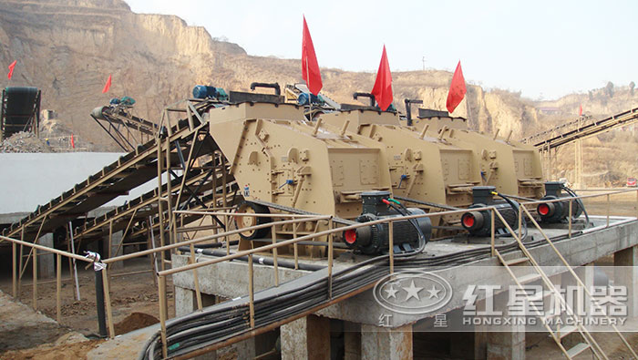 反擊式碎石機針對中等硬度的石料破碎效果非常好 反擊式碎石機針對中等硬度的石料破碎效果非常好