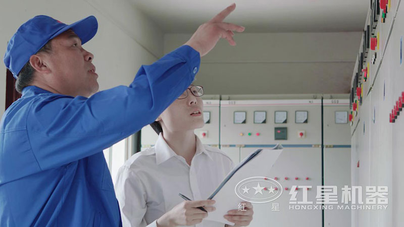 紅星技術工程師親自指導操作 紅星技術工程師親自指導操作