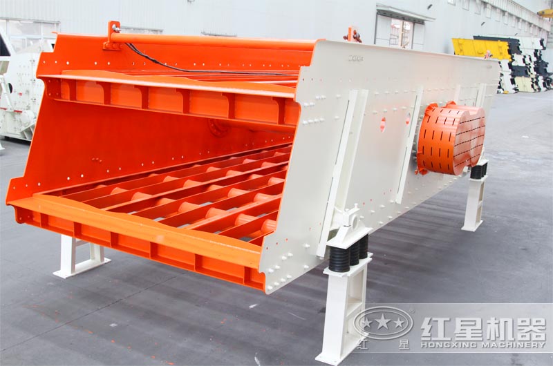 振動篩制造廠家就找河南紅星，固定式、移動式都有