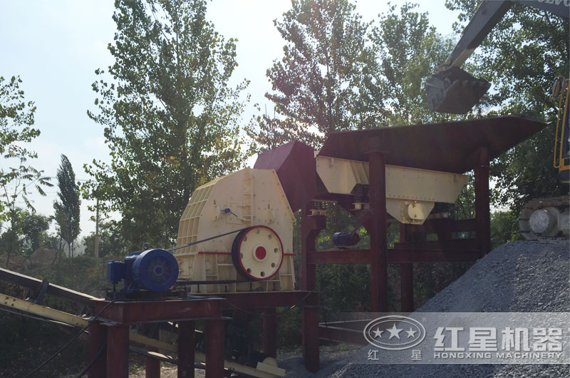 重錘式破碎機(jī) 重錘式破碎機(jī)