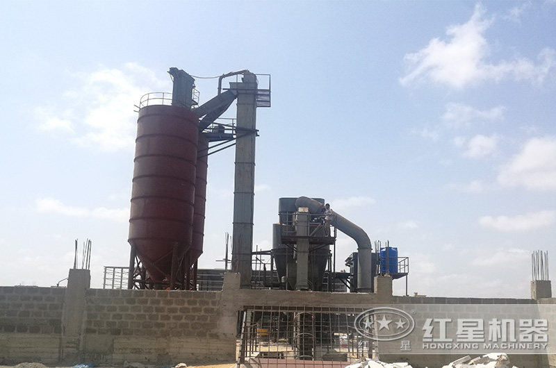 方解石磨粉生產(chǎn)線實(shí)拍圖2 方解石磨粉生產(chǎn)線實(shí)拍圖2