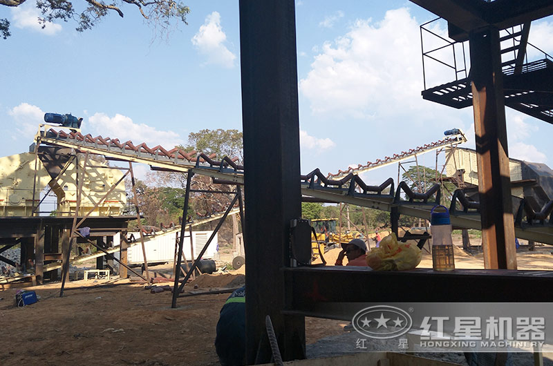 反擊破制砂現(xiàn)場實景 反擊破制砂現(xiàn)場實景