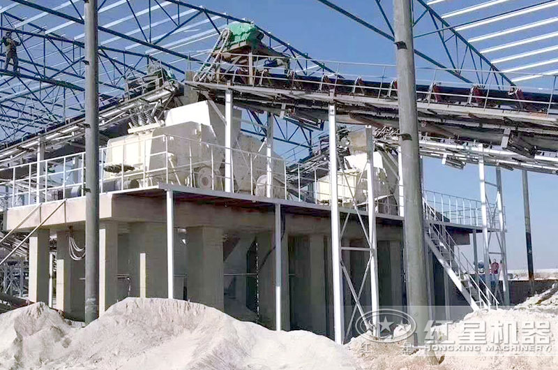 反擊式破碎機(jī)生產(chǎn)現(xiàn)場(chǎng)實(shí)拍 反擊式破碎機(jī)生產(chǎn)現(xiàn)場(chǎng)實(shí)拍