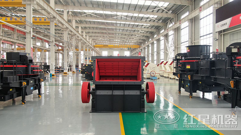 破碎青石的機(jī)器有哪些？一小時(shí)產(chǎn)多少噸12石子