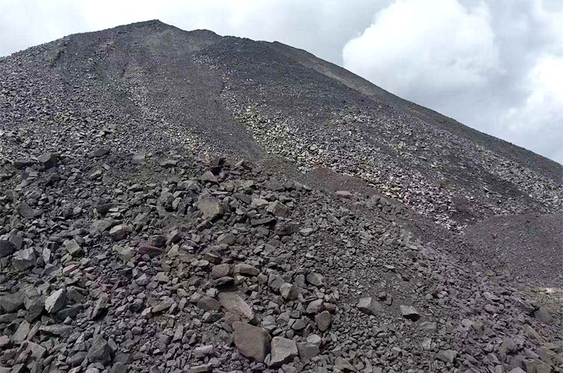 煤矸石有何用途？小型煤矸石粉碎機多少錢一臺？