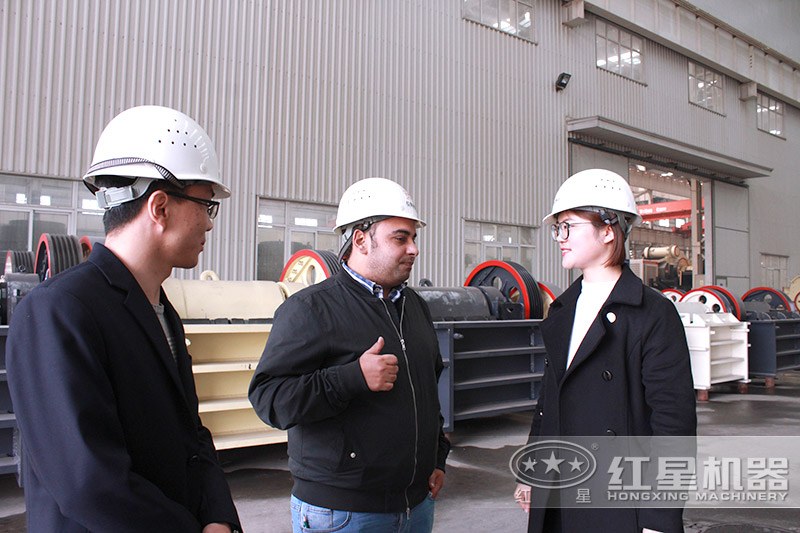 57顎式破碎機(jī)，紅星客戶來廠考察